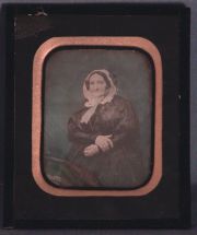 Daguerrotipos de retrato de hombre y mujer (1849) 1/4 de placa con etiqueta de indicaciones al dorso.