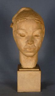 Balmaceda Krause, M. Joven Nortea, escultura en yeso.