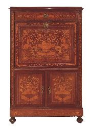 Secretaire Italiano con marquetera.