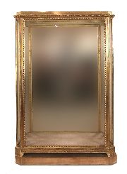 Jansen, Vitrina dorada, estilo Lus XVI,.