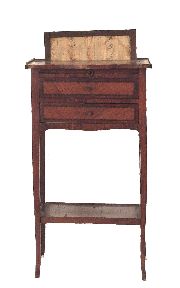 Mesa de luz estilo Luis XV