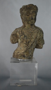 DEIDAD, escultura camboyana de bronce sobre base de acrlico.