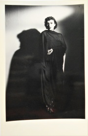 HEINRICH ANNEMARIE, fotografa artstica de BERTA SINGERMAN, circa 1956.