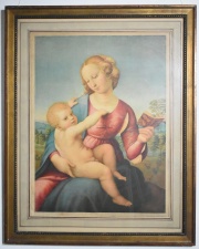 Madonna, lmina de una obra de Rafael Sanzio. Casa Veltri. Mide: 56 x 41 cm. Con marco y passepartout.