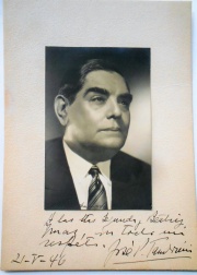 Heinrich Annemarie. Fotografa en su portante original, dedicada y firmada por JOSE TAMBORINI, Unin Cvica Radical, ao