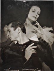 Heinrich Annemarie. Fotografia de gran tamao, en su portante original de la estrella del Ballet, TAMARA TOUMANOVA