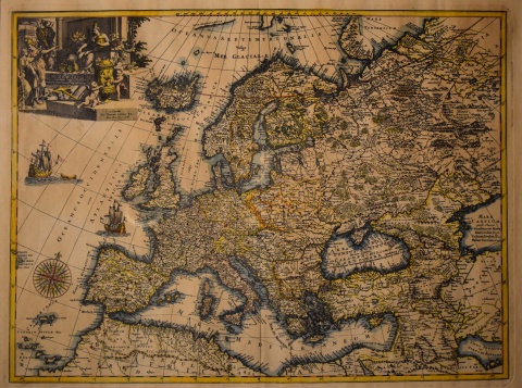 Mapa de Europa. Grabado en colores. Inscripcin: Pier Valder, Ao 1646. Mide 48 x 62 cm.