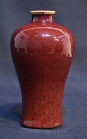 Pequeo Vaso chino san de boeuf, alto 14 cm