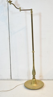 Lmpara de pie de bronce articulado