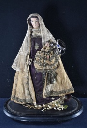 Virgen con Nio coronados en fanal de vidrio (519)