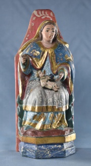 Virgen Sentada con Nio.Talla policromada con corona y mnsula. Brasil.tonio dVirgen Sentada con Ni