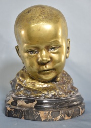 Cabeza de Nio. bronce, base de mrmol. Trovatini. Alto: 23 cm.