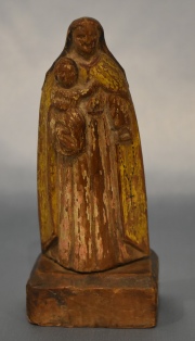Virgen y el Nio, talla de madera. 16 cm.