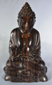 BUDA, figura de bano de Makassar tallado. Alto: 21 cm. Indonesia.