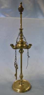 LAMPARA DE ACEITE, en bronce con tijera.