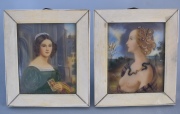 Dos miniaturas, figuras femeninas, firmadas, Miden: 7 x 6 cm. Medida total: 10 x 8,6 cm.